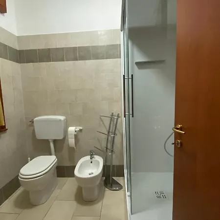 Agostini Daniela לינה וארוחת בוקר קדונגה